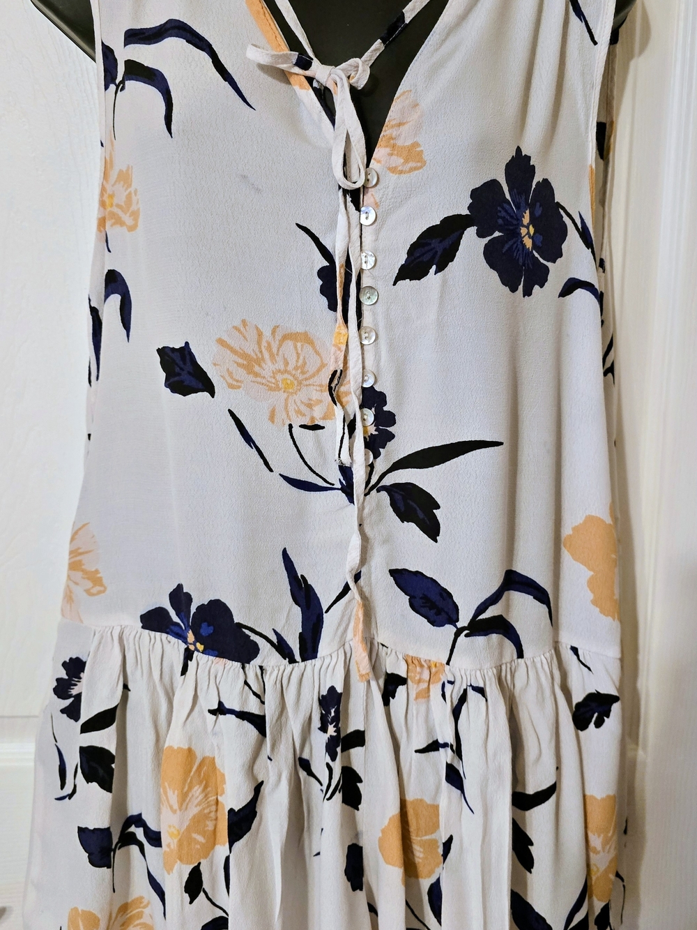 Sleeveless Floral Midi Jumpsuit in Cream and Navy Size Medium Excellent Cond